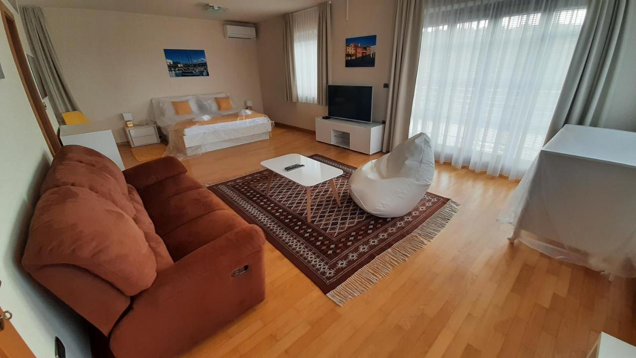 Relax Vila Kampel 코페르 외부 사진